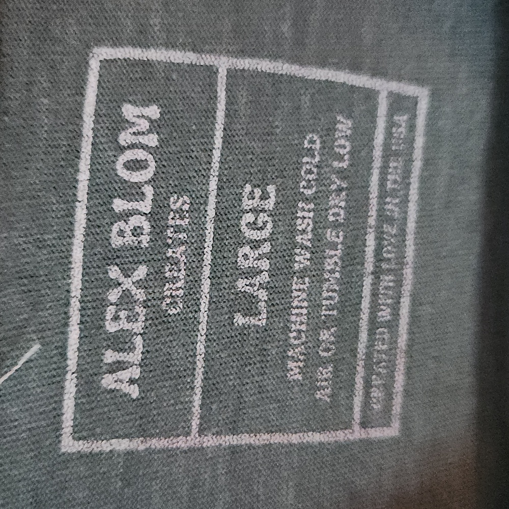 Alex Blom Creates Long Sleeve Crewneck Pumpkin Graphic T Shirt Top - Picture 3 of 4